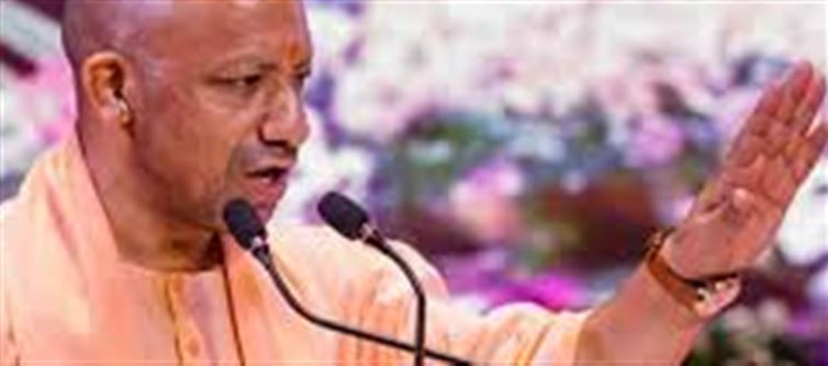 मंच पर रवि किशन का 'गुस्सा' और योगी का ठहाका — क्या यूपी बीजेपी में सिर्फ गोरखपुर का सांसद ही बाबा के आगे ये दांव खेल सकता है?