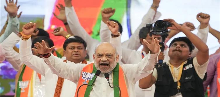 ऑपरेशन सिंदूर’ और घुसपैठ पर अमित शाह का ममता बनर्जी पर तीखा हमला, मुस्लिम तुष्टिकरण का लगाया आरोप