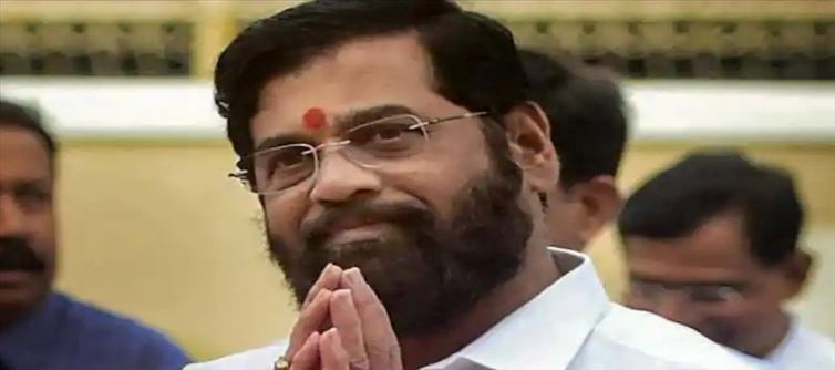 സൂറത്തിൽ നിന്നും ഏക്നാഥ് ഷിൻഡെയുടെ ട്വീറ്റ് വൈറലാകുന്നു!