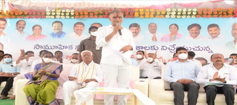 IHG'ఒత్తిడి' తెచ్చింది ఎవరు — టాలీవుడ్ పెద్దల తెరవెనుక రాజకీయం ఇదేనా?