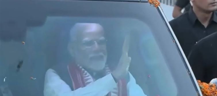 प्रधानमंत्री मोदी ने पटना एयरपोर्ट टर्मिनल का उद्घाटन किया और बिहार के विकास कार्यों की रखी नींव