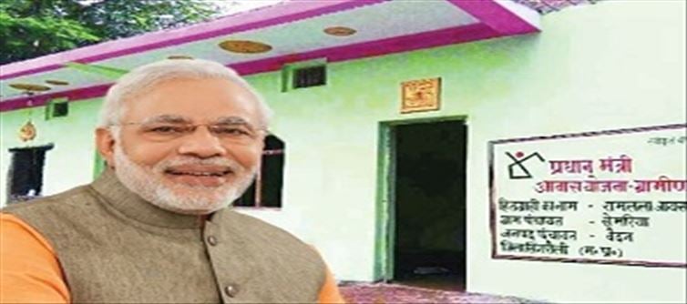 ₹1.20 लाख में पक्का मकान — PM आवास योजना की 'अधूरी रकम' बीजेपी का सबसे वफ़ादार वोटबैंक कैसे गढ़ रही है?
