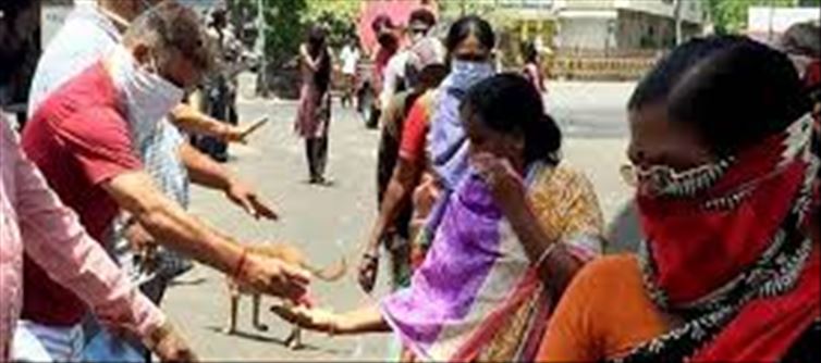 தன்னார்வலர்கள் நேரடியாக மக்களுக்கு வழங்க தடை