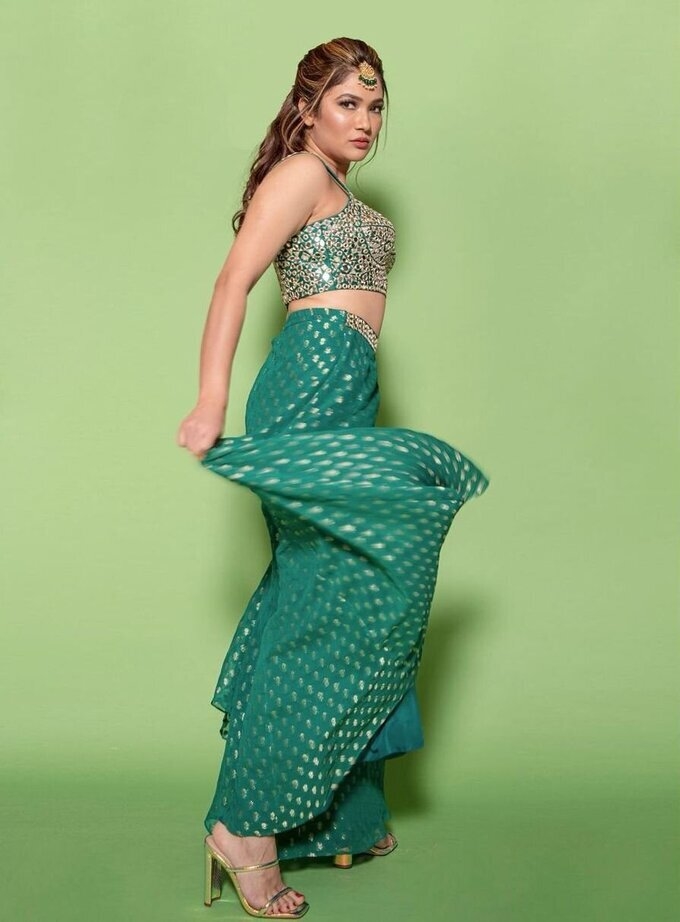 Ridhima Pandit Stunning Photos Collections