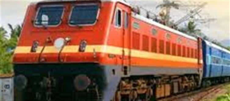 🎨 Planning to Go Home for Holi? Check Here Which Trains in UP & Bihar Have Been Announced