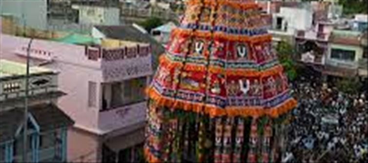 Grand Chariot Festival at Srirangam Ranganathaswamy Temple