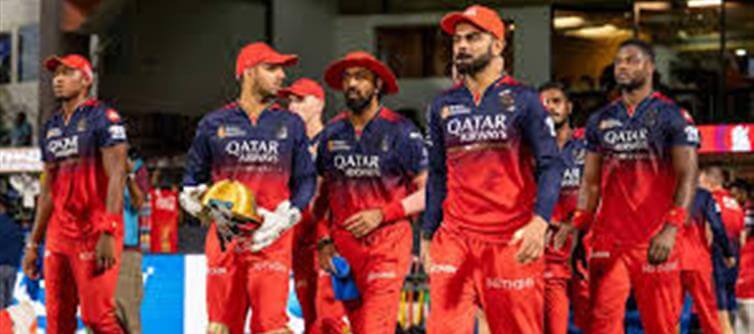 17 ఏళ్ల దరిద్రం..ఆర్‌సీబీ ఫైనల్‌కు చేరినా ట్రోఫీ గెలిచే ఛాన్స్ జీరోనే.. ఎందుకంటే..?