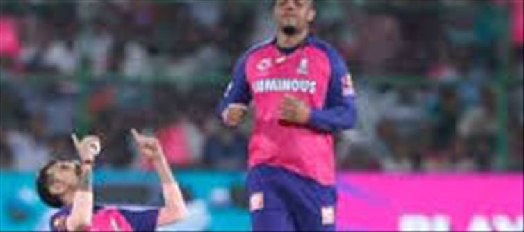 Yuzvendra Chahal became the first player in IPL history to take 200 wickets!