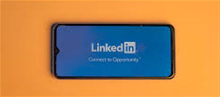 LinkedIn Hacks: 5 Secret Tips to Get Recruiters Calling You for Jobs