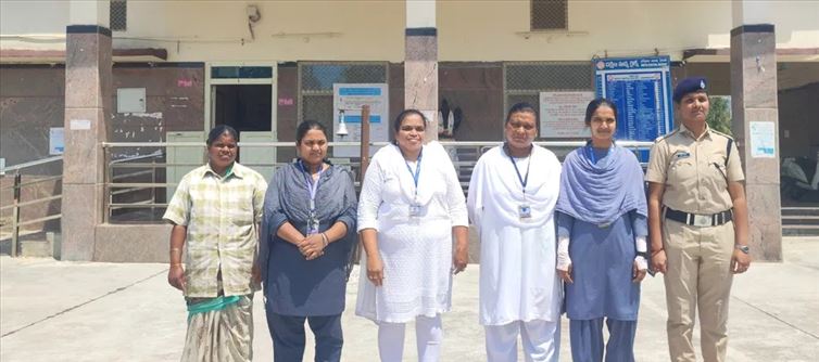 Happy women's Day: ఆ రైల్వేస్టేషన్లో అందరూ మహిళా ఉద్యోగులే.. ఏపీలో ఎక్కడంటే..?