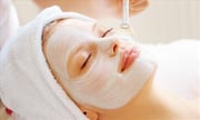 Simple remedies to prevent  burns after face bleaching