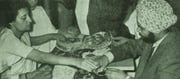 Indira Gandhi Donated Her Jewllery To Support Indian Army Against Pakistan In 1971 War - Now Modi..?