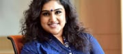 ఆ నటుడితో లింక్.. సెట్ లో ఏడ్చేశాను.. వనితా విజయ్ కుమార్ షాకింగ్ కామెంట్స్!