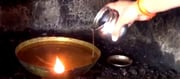 నీటితో వెలిగే దీపం – శాస్త్రానికి సవాల్ విసురుతోన్న మాతాజీ ఆలయం ఎక్కడంటే ..!