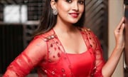 Vani Bhojan Red Hot and flaunts her Hot Waist