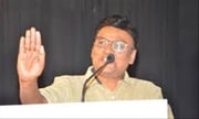 எம்.ஜி.ஆர் என் படங்களை பார்த்துவிட்டு என்னை கலைவாரிசு என்று சொல்லி இருக்கிறார் - பாக்யராஜ் பேச்சு