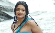 Actress Vimala Raman Hot & Sexy Wet Photos