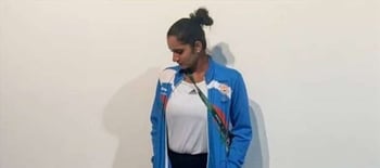 Sania Sexy Video Hd - Sania Mirza dances in Olympic kit goes viral.