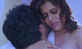 Rashmi Real Sex Videos - Sex Bomb Rashmi Reveals Her First Kiss Experience