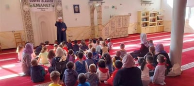 European Christian Children Are Forced To Learn About Islam and Quran and Take Trips To Mosques