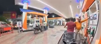 PETROL PUMP SCAM ALERT - How Indian Petrol Pumps Shortchange Customers in Broad Daylight?