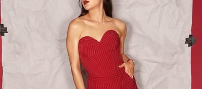 Sara Khan's Crimson Confidence in Pinstripes..!!
