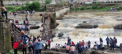 Under Modi Govt Stepping Out and Returning Alive Is A Miracle - Netizens Angry On Modi