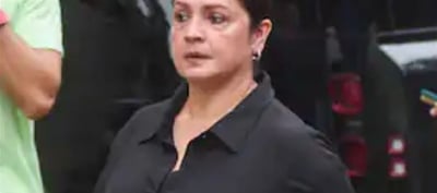 Pooja Bhatt Calls Out BMC Over Mumbai’s Crumbling Roads ..?