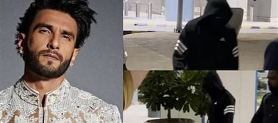 Ranveer Singh was seen keeping his distance from the paparazzi?