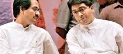 Is Raj Thackeray confused about going with Uddhav Thackeray?