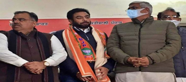 बीजेपी में शामिल हुए पूर्व विधायक हरजोत कमल