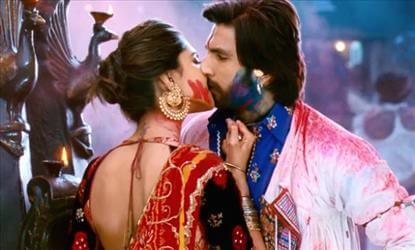 Not-to-be missed Seductive Holi scenes from Movies