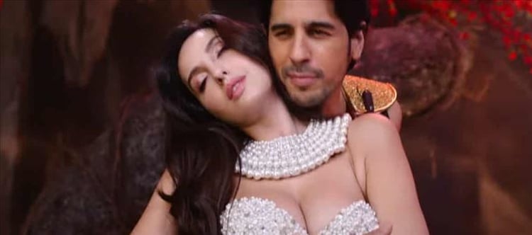 Sex Of Nora Fatehi - Manike Teaser: Nora Fatehi Comes As An Angel
