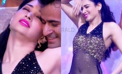 Tamanna Sex Movie - 5 Hot and Oops Moments of TAMANNAAH during Stage Performan
