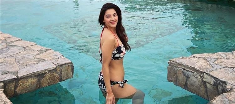 Pragya Jaiswal Sex - Whooaa Mehreen Bikini Body is Too Delicious for Eyes - HOT