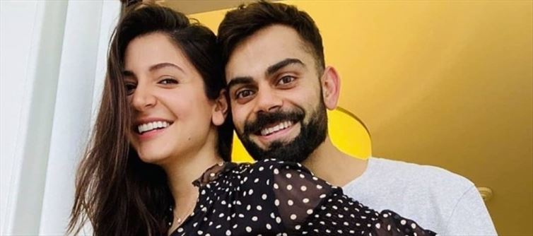 বিরুষ্কার কোলে কন্যাসন্তান