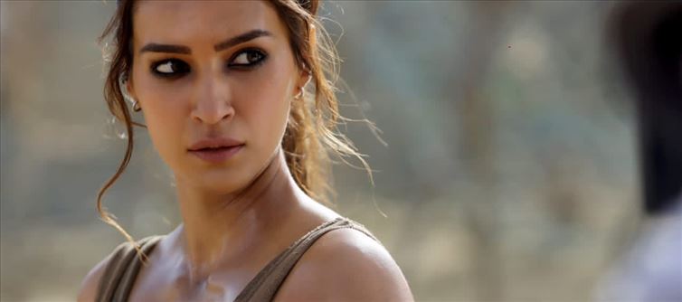 Kriti Sanon Snubbed in IMDb's Top 10 - National Award Win Fail .?
