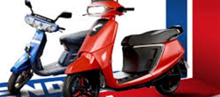 Kinetic DX Launched In India, Offers 116 Km Range.