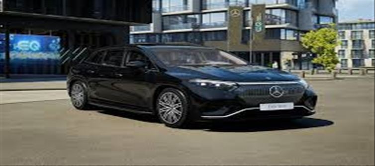 Mercedes-Benz EQS SUV: Luxury Meets Eco-Friendliness at ₹1.41 Crore