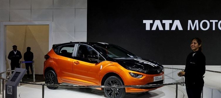 Tata Altroz Facelift Probable To Release On May 21