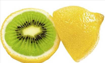 Homemade Kiwi fruit face mask