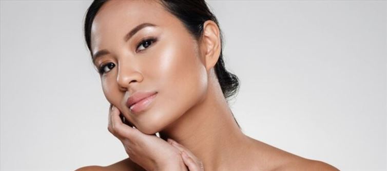 12 Natural Skincare Hacks For Glowing Pores And Skin-No Costly Products Wanted!
