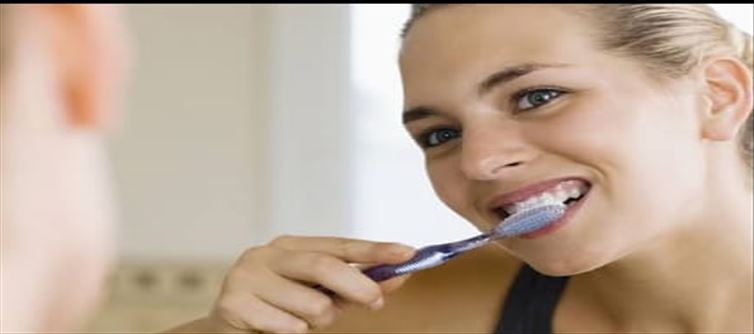 బ్రష్ చేసిన తరువాత ఇలా చెయ్యొద్దు..