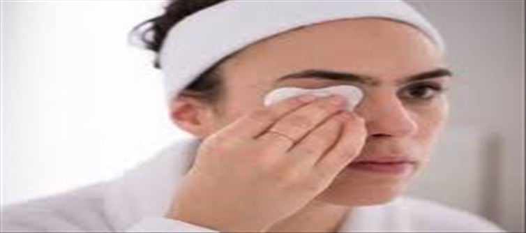 Use these natural things instead of makeup remover to remove makeup