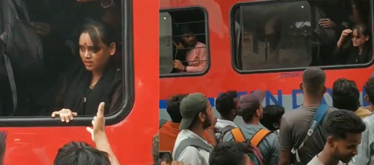 A Girl Suffocated Stampeded Into A Train Coach And Was Running Out Of Breath - Crowd Laughing and Mocking Her - SHAMELESS!