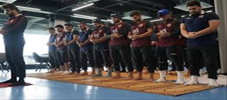 AUS vs AFG: Afghan players pray together before the match..!?
