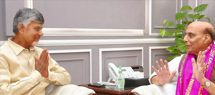 Chandrababu Naidu Demands Additional Funds for Andhra Pradesh from Centre