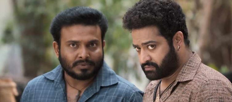 Devara Hindi Box Office Collection Day 3 - Jr NTR destroys Allu Arjun's Pushpa