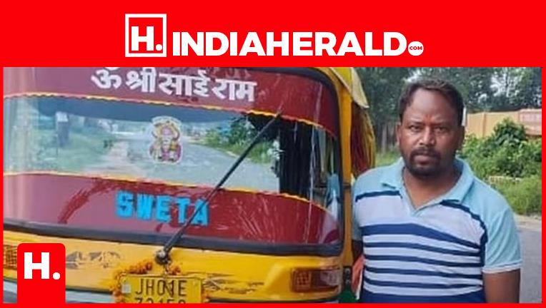 Engineer at Defence PSU Hasn’t Been Paid for 18 Months Now Drives an Auto - The Shame of Modern India