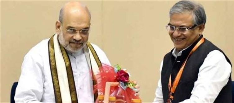 How close is Current Election Commissioner Gyanesh Kumar with Amit Shah?